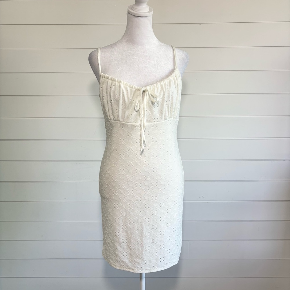 FASHIONOVA Chic Cream Spaghetti Strap White‎ Mini Dress Size L